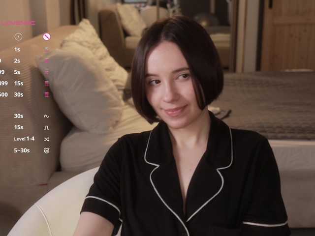 -FemaleEssence- live cam on BongaCams
