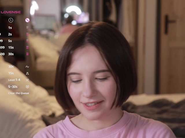 -FemaleEssence- live cam on BongaCams