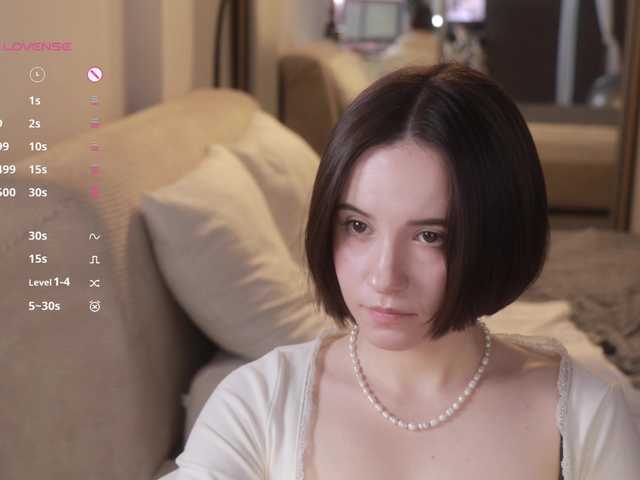 -FemaleEssence-