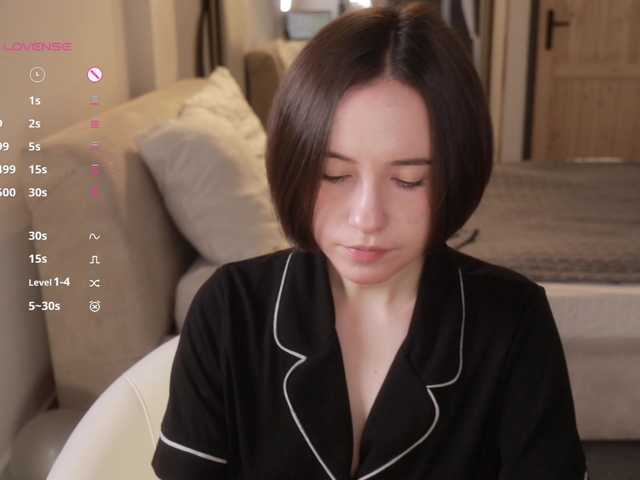 -FemaleEssence- live cam on BongaCams