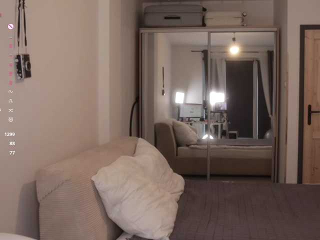 -FemaleEssence- live cam on BongaCams