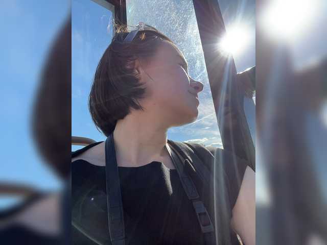 -FemaleEssence- live cam on BongaCams