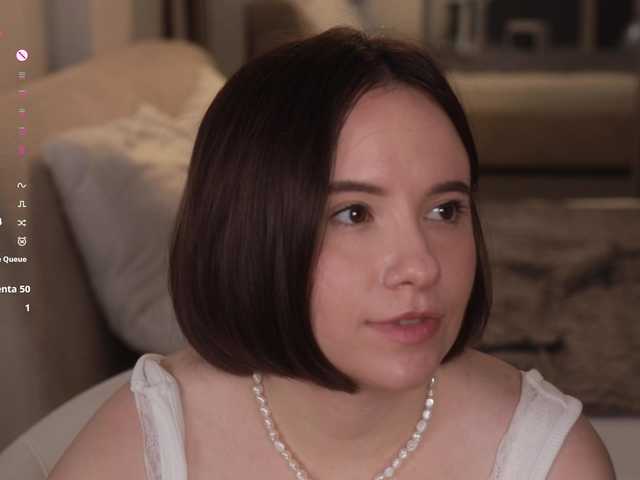 -FemaleEssence- live cam on BongaCams