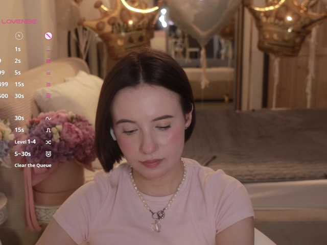 -FemaleEssence- live cam on BongaCams