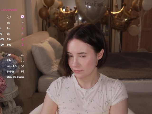 Live трансляция MissEssie - slutnetki.online