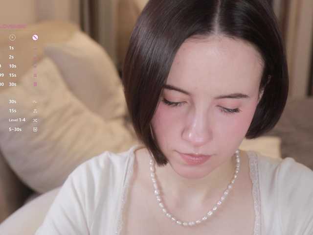 видео от -FemaleEssence-