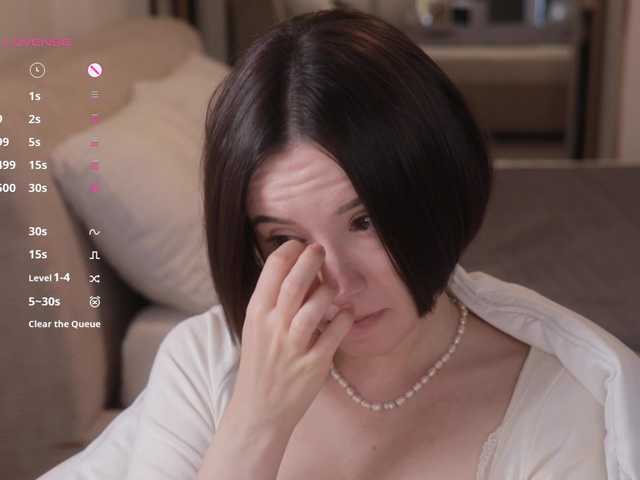 -FemaleEssence- live webcam show