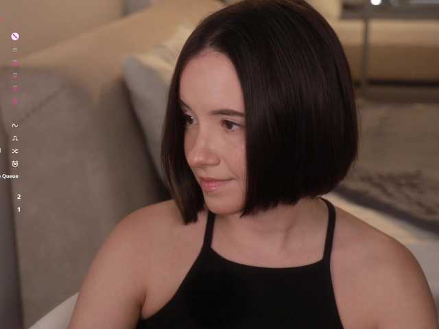 -FemaleEssence- live cam on BongaCams
