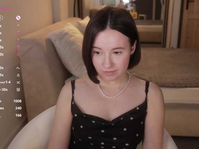 -FemaleEssence- live cam on BongaCams