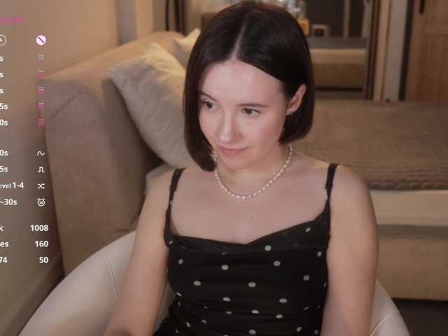 -FemaleEssence- live cam on BongaCams