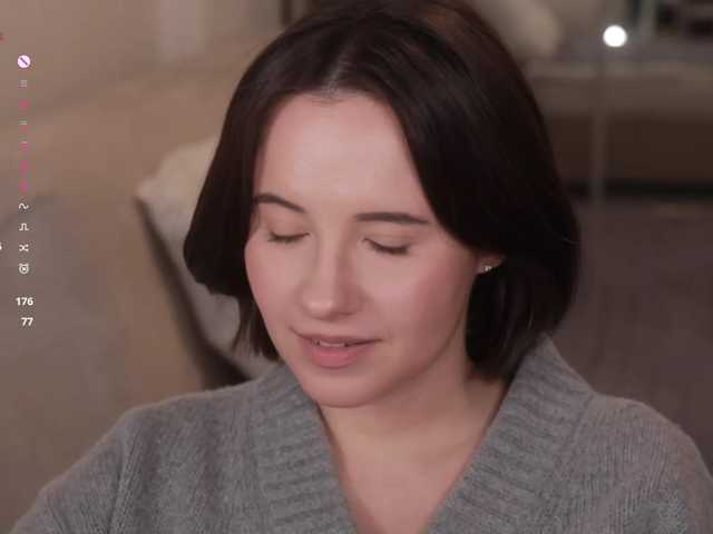 -FemaleEssence- live cam on BongaCams