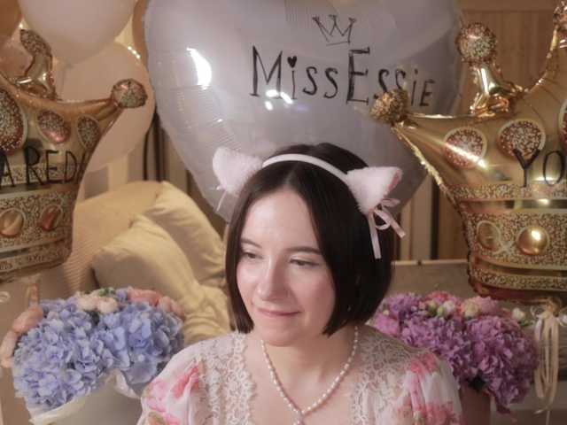 MissEssie live cam