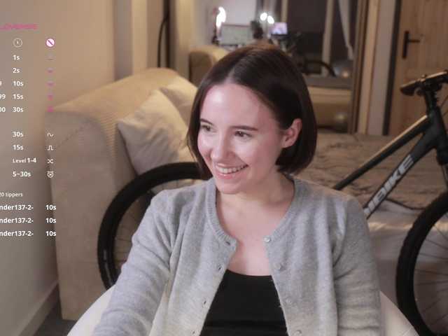 -FemaleEssence- live cam on BongaCams
