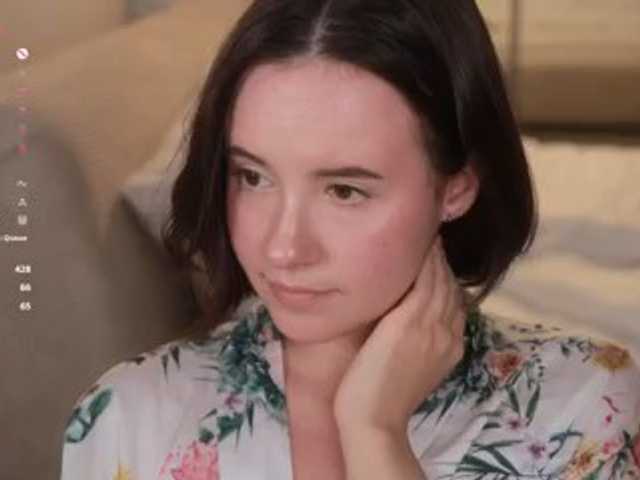 -FemaleEssence- live cam on BongaCams