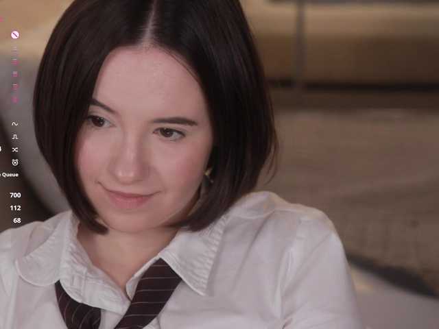 -FemaleEssence- live cam on BongaCams
