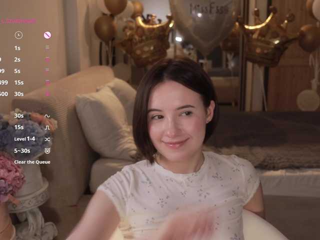 -FemaleEssence- live cam on BongaCams