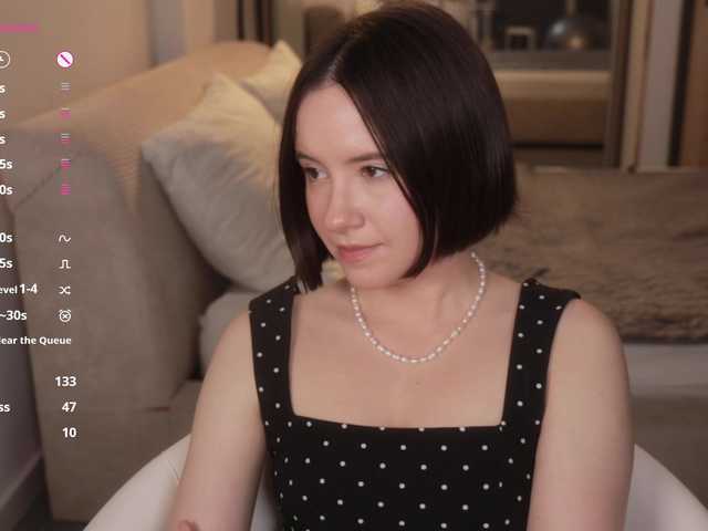 -FemaleEssence- live cam on BongaCams