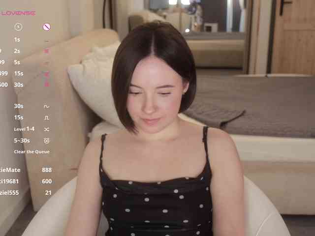 MissEssie webcam