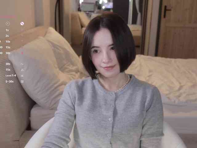 MissEssie webcam