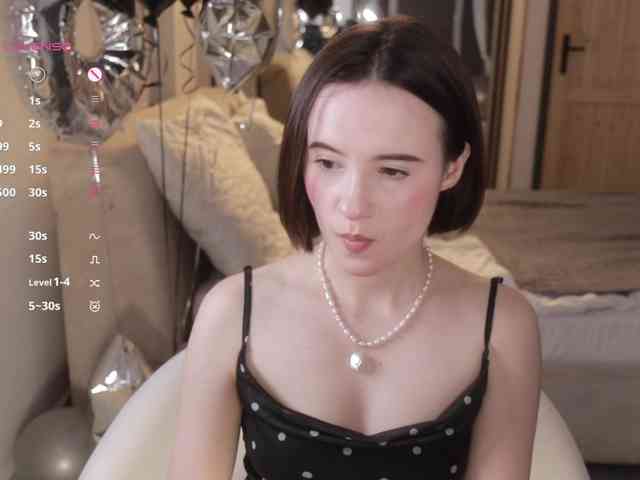 MissEssie webcam