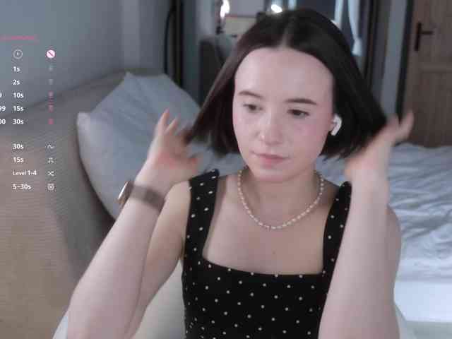 MissEssie webcam
