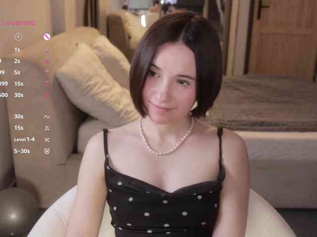 -FemaleEssence- Sex Cam Show