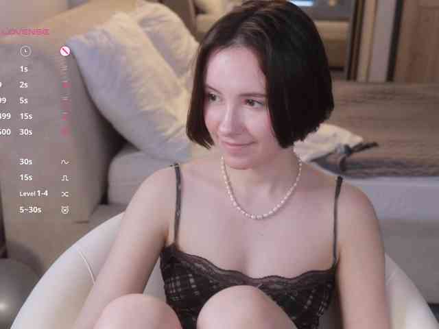 -FemaleEssence- Sex Cam Show