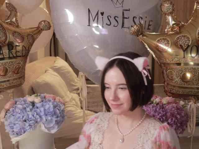 -FemaleEssence-
