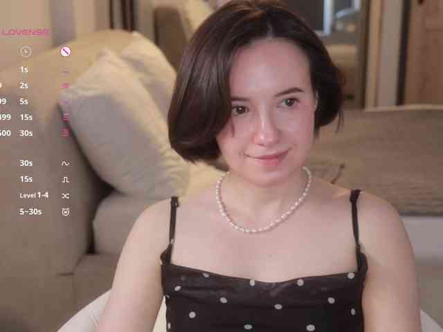 MissEssie webcam