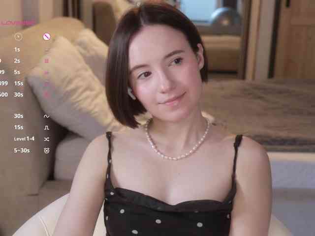 -FemaleEssence- Sex Cam Show