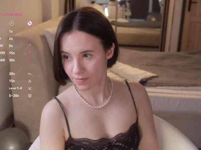 -FemaleEssence- Sex Cam Show
