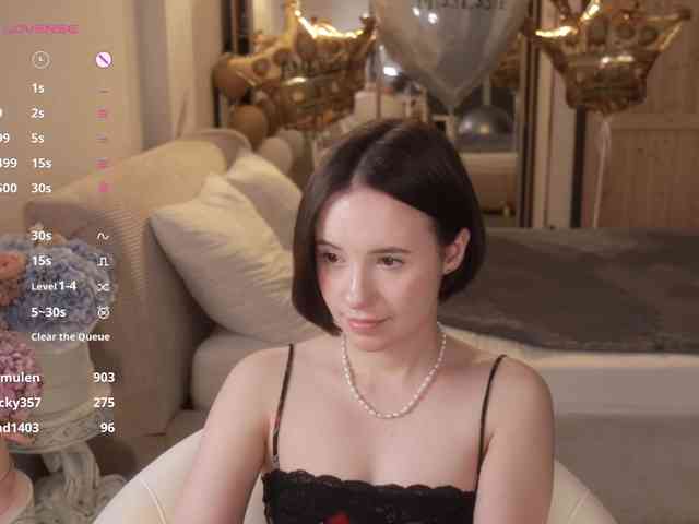 MissEssie webcam