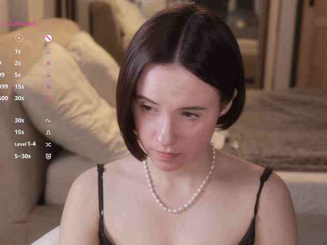 -FemaleEssence- Sex Cam Show