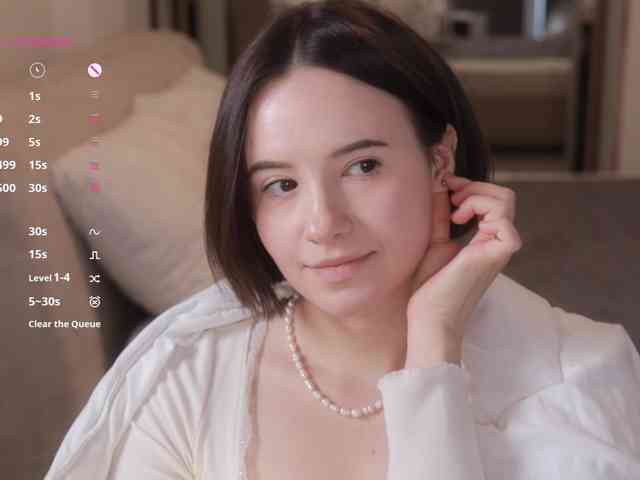 Модель: MissEssie