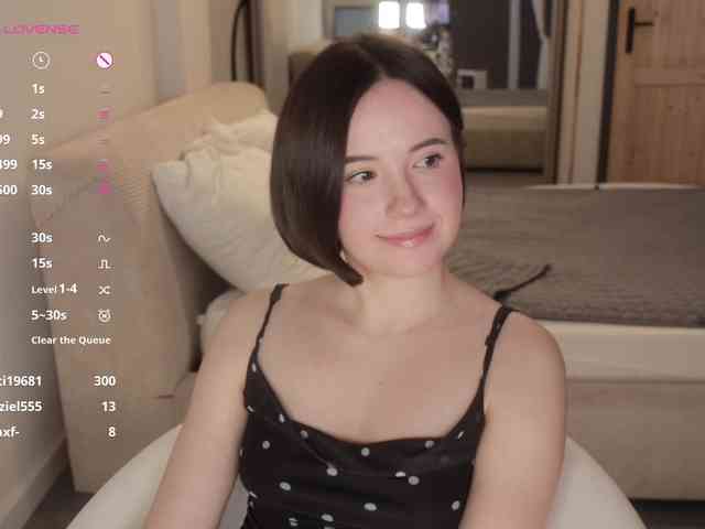 MissEssie webcam
