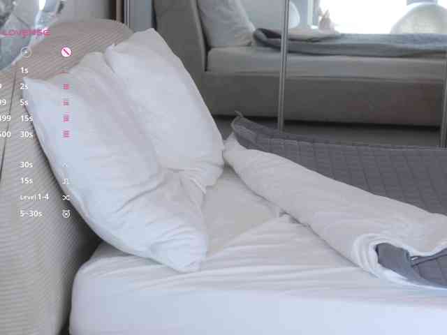 MissEssie webcam