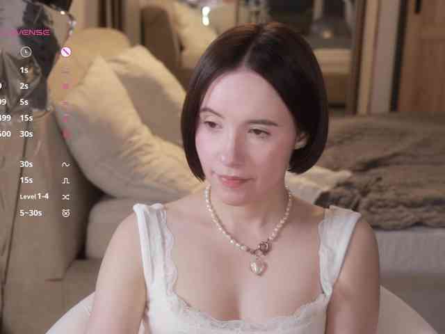 -FemaleEssence- Sex Cam Show