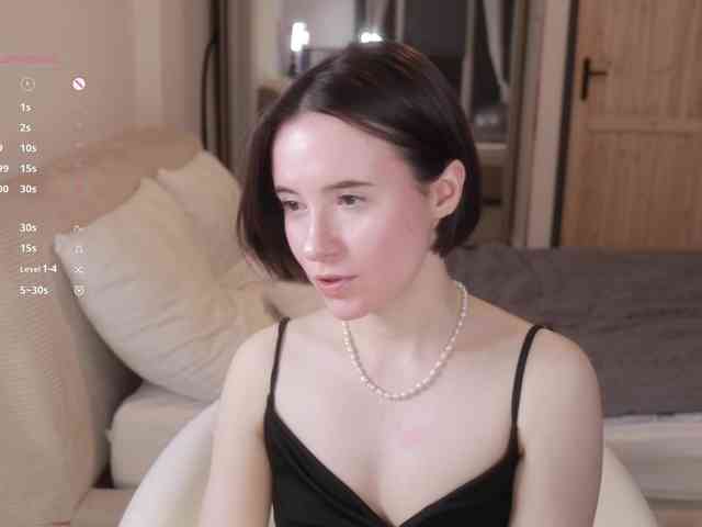 MissEssie webcam