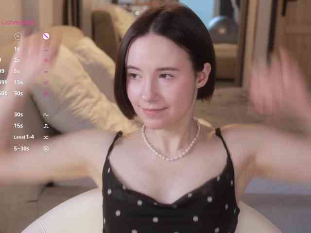 -FemaleEssence- Sex Cam Show