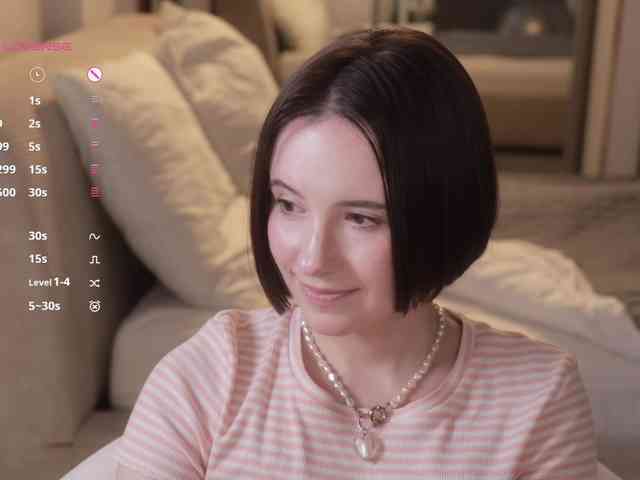 -FemaleEssence- Sex Cam Show