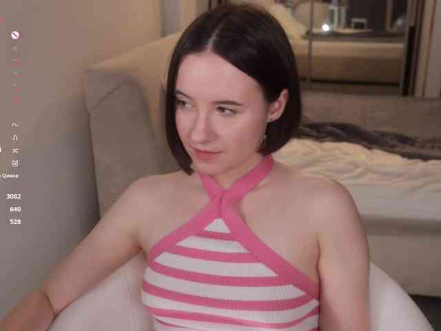 MissEssie webcam
