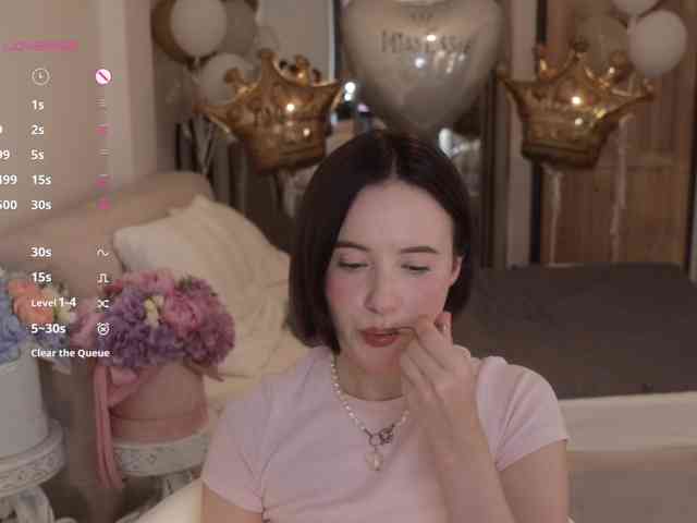 -FemaleEssence- Live Webcam on BongaCams