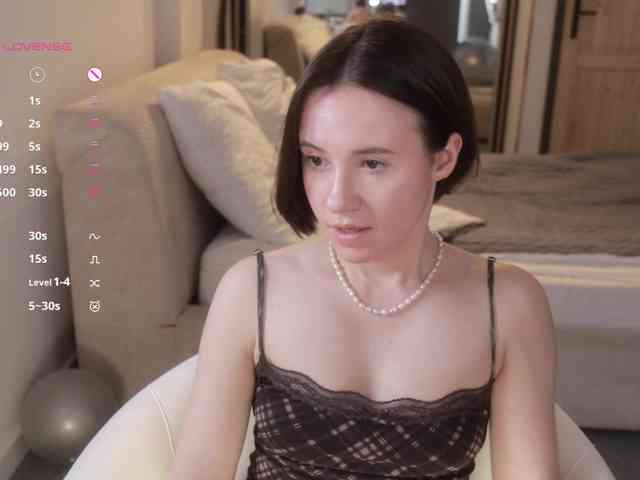 -FemaleEssence- Sex Cam Show