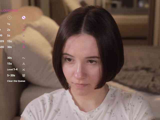 Модель: MissEssie
