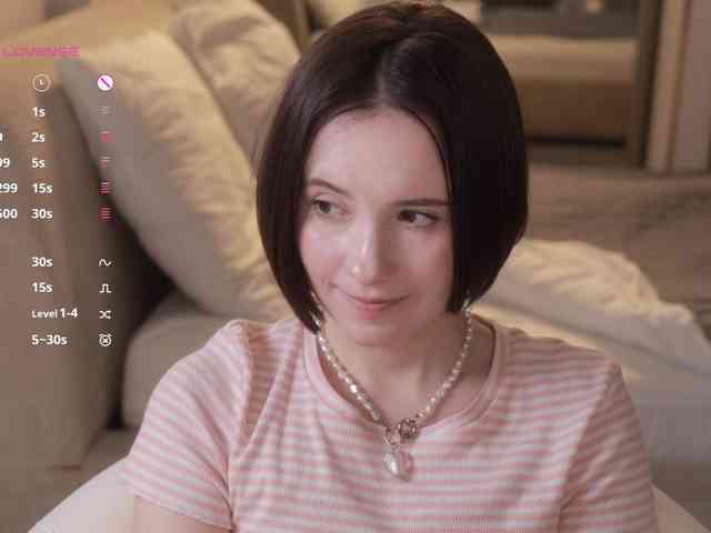 -FemaleEssence- Sex Cam Show