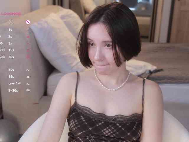 -FemaleEssence- Sex Cam Show