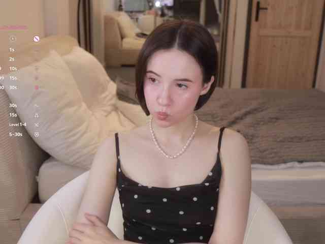 MissEssie webcam