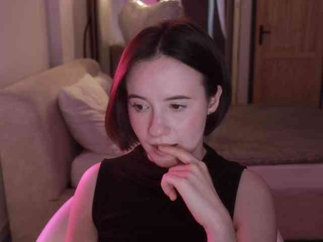 MissEssie webcam