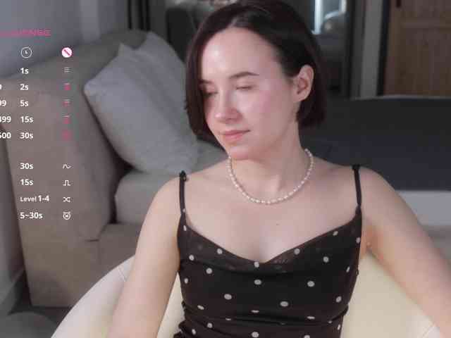MissEssie webcam