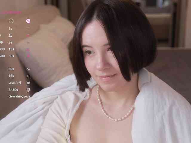 -FemaleEssence-